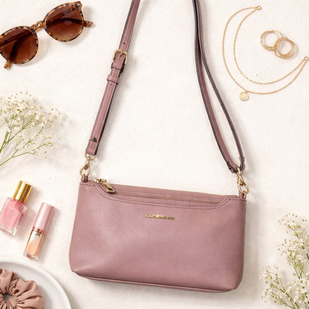 AMELIE GALANTI small rose pink faux leather crossbody purse w/gold hardware - Picture 8 of 8